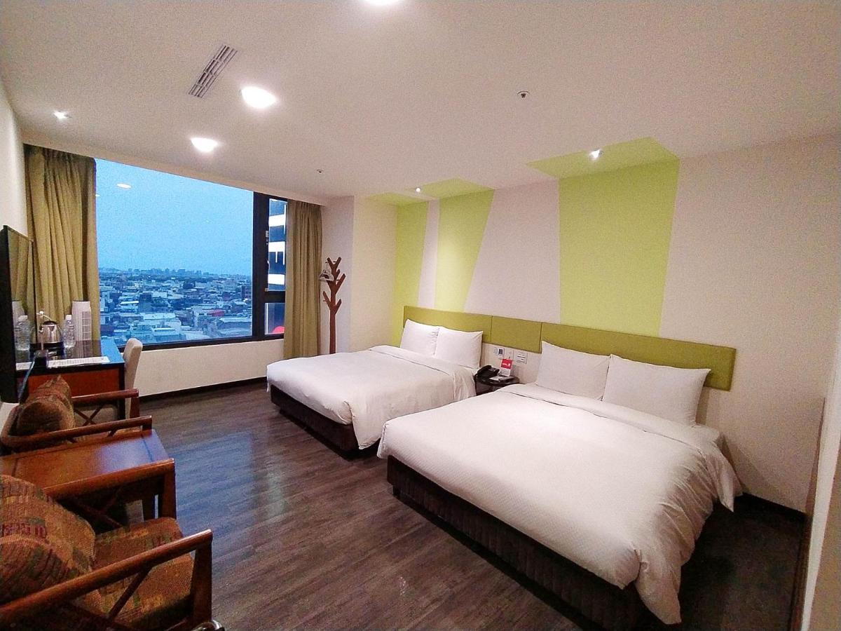 Hotel J Taoyuan Pingzhen Extérieur photo